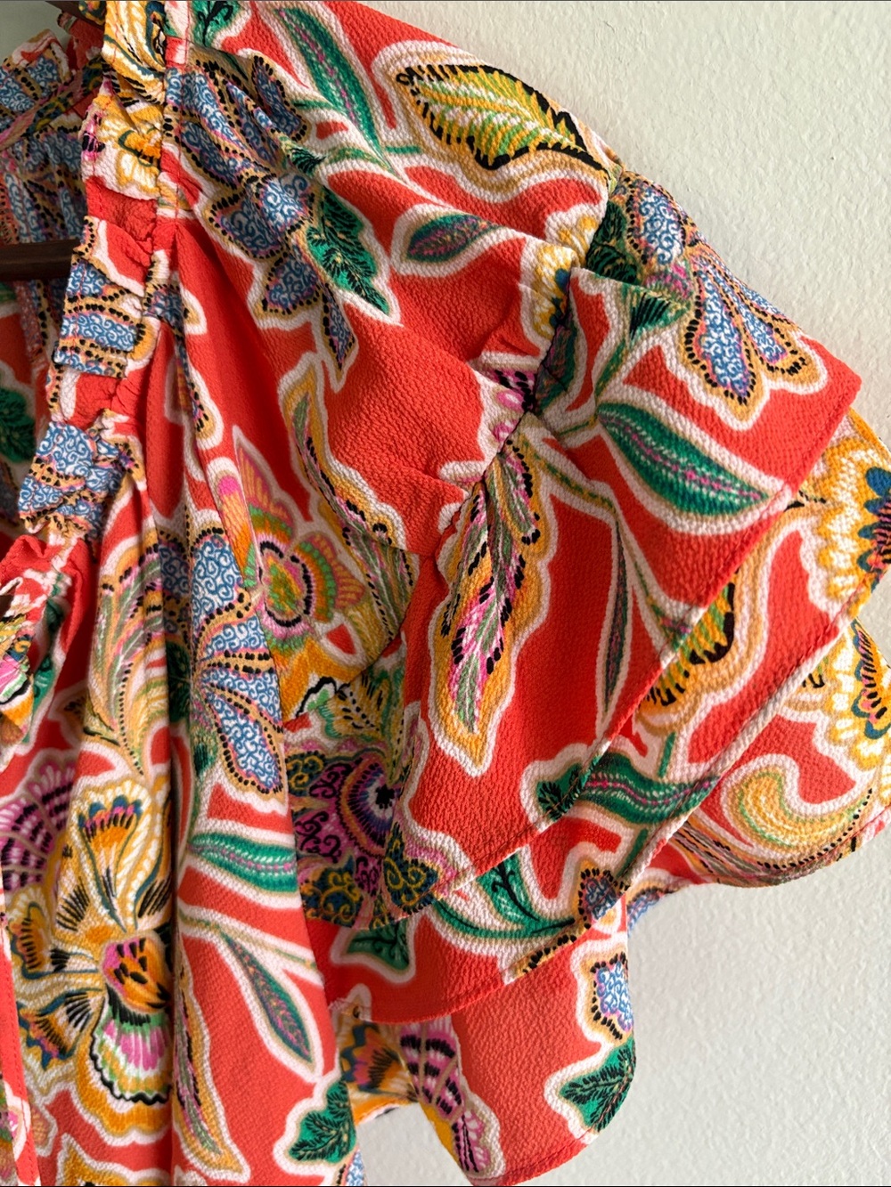Rose + Olive 1X Coral Floral Flutter Sleeve Boho Blouse Tassel Tie - Picture 4 of 6